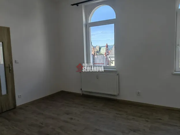 Pronájem bytu 1+1, Děčín - Děčín II-Nové Město, Horská, 40 m2