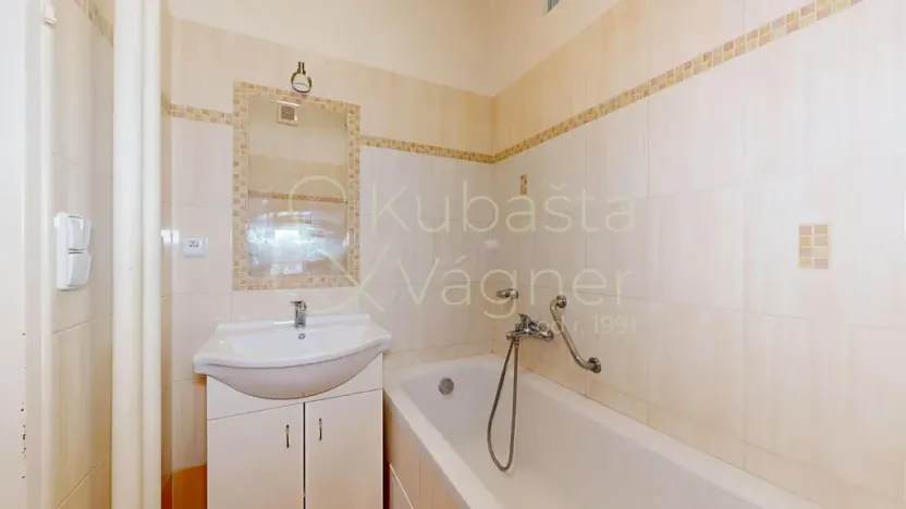Prodej bytu 3+kk, Chrudim, Sladkovského, 62 m2