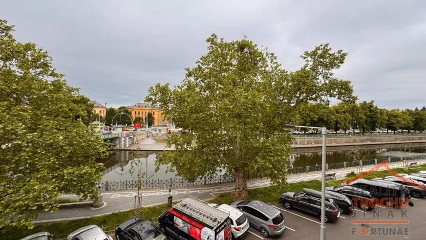 Pronájem bytu 3+1, Hradec Králové, Eliščino nábřeží, 86 m2