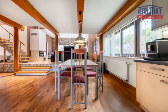 Prodej rodinného domu, Dubné, 261 m2