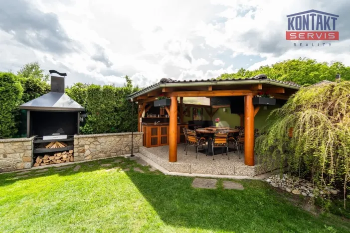 Prodej rodinného domu, Dubné, 261 m2