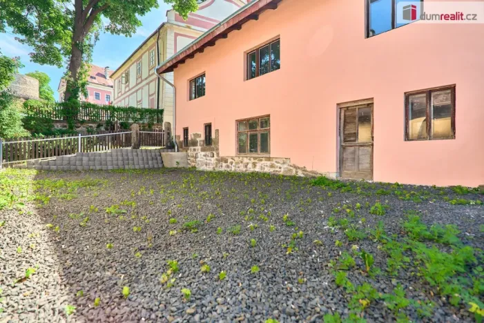 Prodej ubytování, Bečov nad Teplou, nám. 5. května, 246 m2