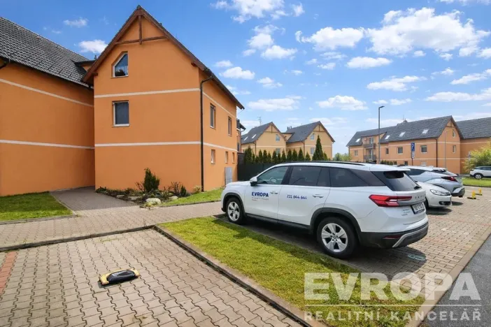 Pronájem bytu 3+1, Nehvizdy, Gabčíkova, 68 m2