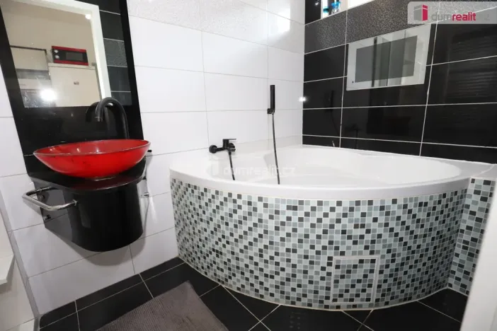 Pronájem bytu 2+1, Praha - Vinohrady, 75 m2