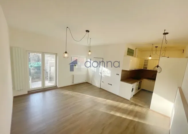 Pronájem bytu 1+kk, Praha, Kutnohorská, 34 m2