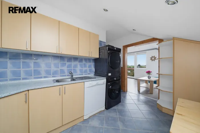 Prodej bytu 2+1, Nová Role, U Plynárny, 69 m2