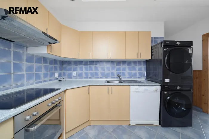Prodej bytu 2+1, Nová Role, U Plynárny, 69 m2