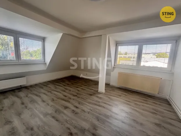 Pronájem bytu 2+1, Opava, 28. října, 56 m2