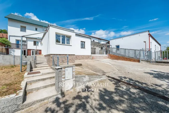 Prodej výrobních prostor, Koleč, 940 m2