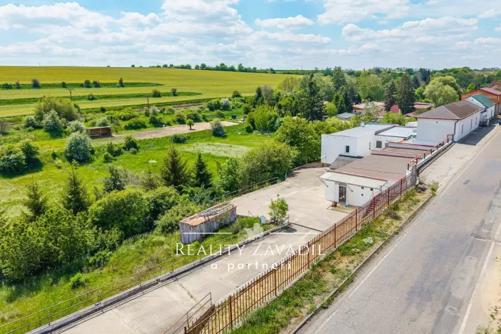 Prodej výrobních prostor, Koleč, 940 m2