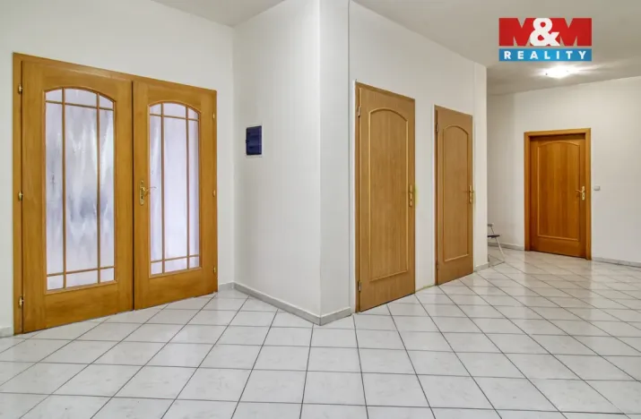 Prodej rodinného domu, Teplice, Karla IV, 541 m2