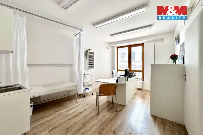 Pronájem obchodního prostoru, Liberec, Moskevská, 90 m2