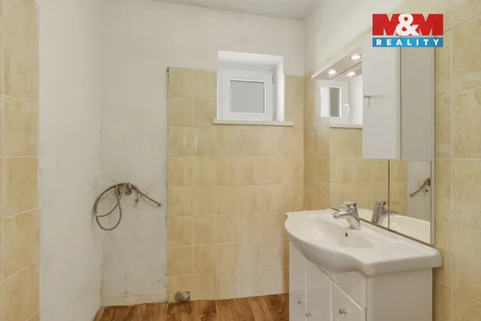 Prodej bytu 3+1, Slavětín, Nádražní, 64 m2