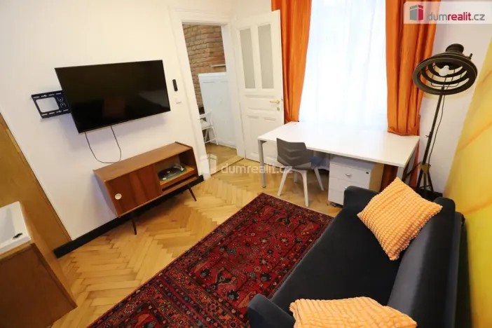 Pronájem bytu 1+1, Praha - Nové Město, Hálkova, 32 m2