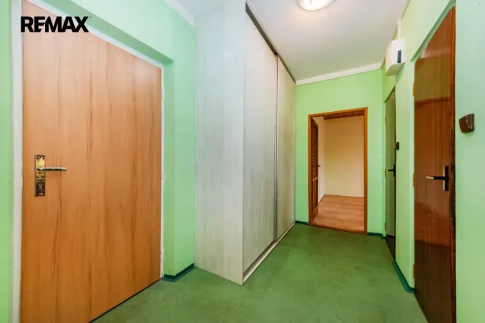 Prodej bytu 2+1, Praha - Malešice, Káranská, 54 m2