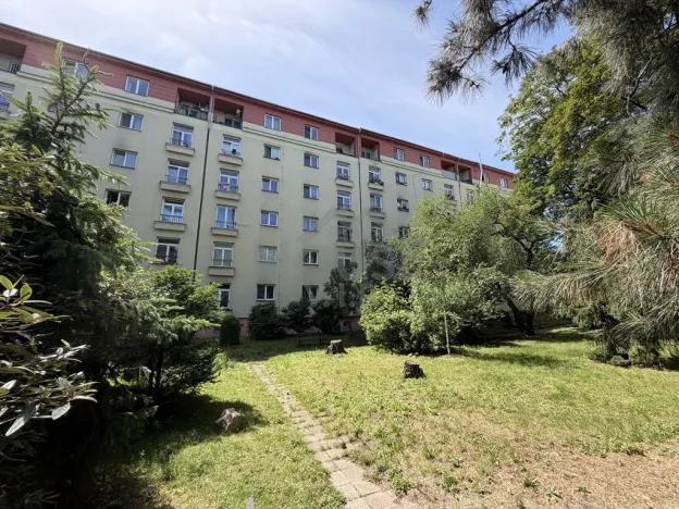Pronájem bytu 2+kk, Praha - Vršovice, Karpatská, 49 m2