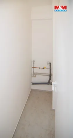 Pronájem bytu 2+1, Ostrava - Poruba, Nezvalovo náměstí, 57 m2