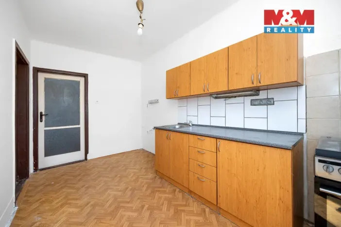 Prodej bytu 2+1, Pardubice - Zelené Předměstí, Čs. armády, 65 m2