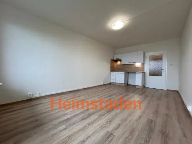 Pronájem bytu 1+kk, Orlová - Lutyně, Okružní, 28 m2