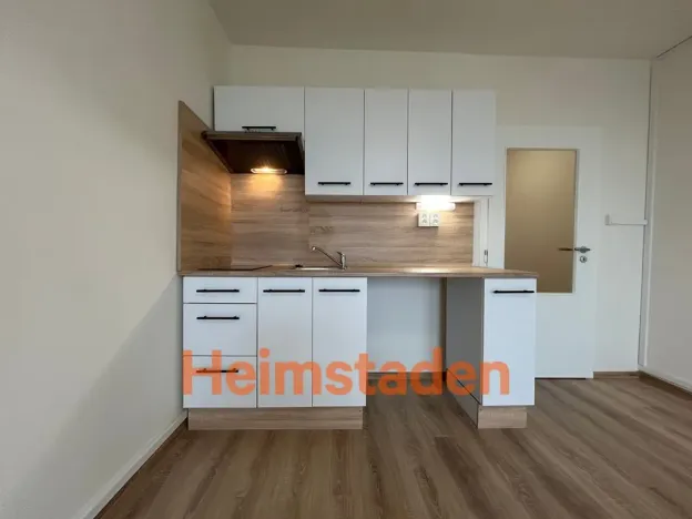 Pronájem bytu 1+kk, Orlová - Lutyně, Okružní, 28 m2