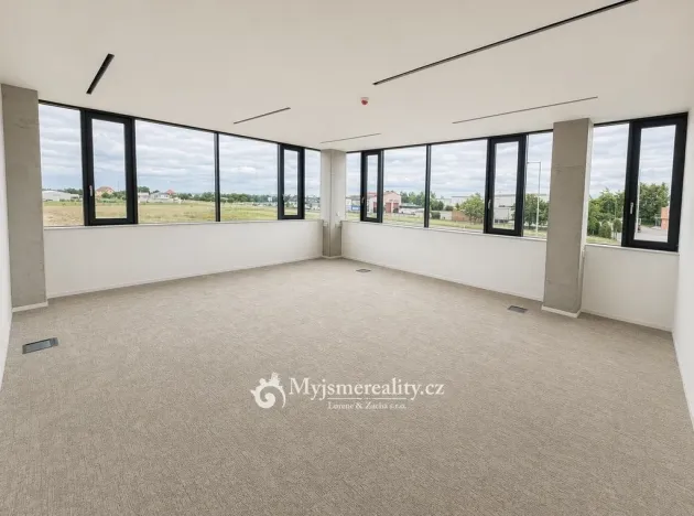 Pronájem kanceláře, Dyje, 270 m2