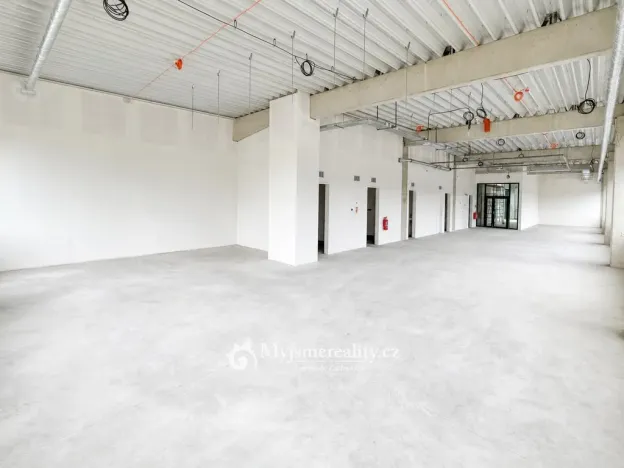 Pronájem kanceláře, Dyje, 270 m2
