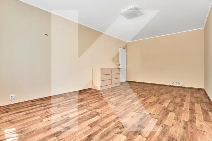 Prodej bytu 3+1, Karlovy Vary, Klínovecká, 86 m2