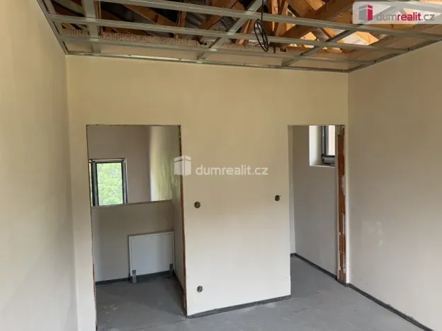 Prodej bytu 3+kk, Tehov, 83 m2