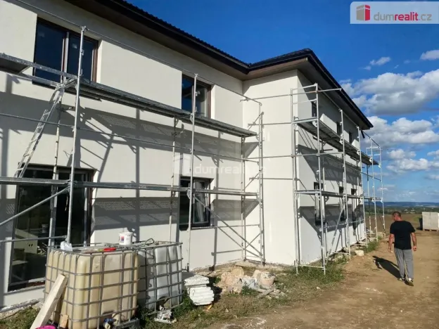 Prodej bytu 3+kk, Tehov, 83 m2