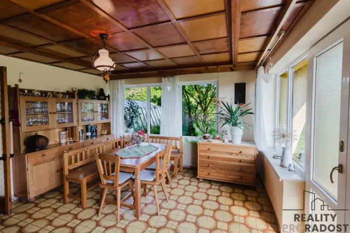 Prodej rodinného domu, Katov, 200 m2