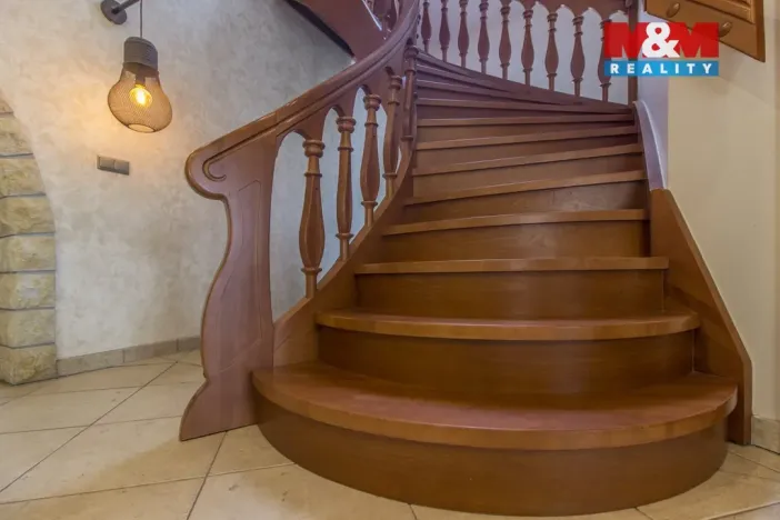 Prodej rodinného domu, Třebestovice, V zákruží, 280 m2