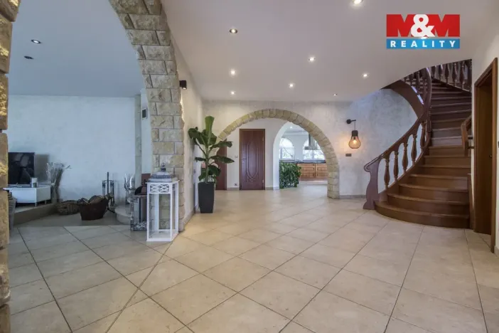 Prodej rodinného domu, Třebestovice, V zákruží, 280 m2