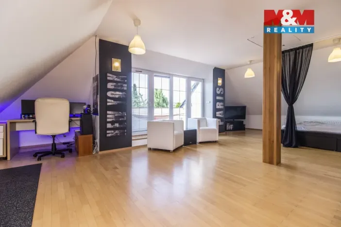 Prodej rodinného domu, Třebestovice, V zákruží, 280 m2