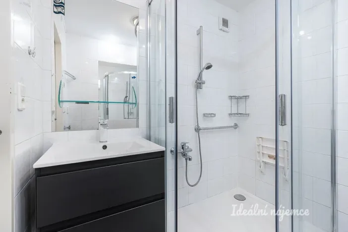 Pronájem bytu 3+kk, Praha, Ratibořská, 79 m2