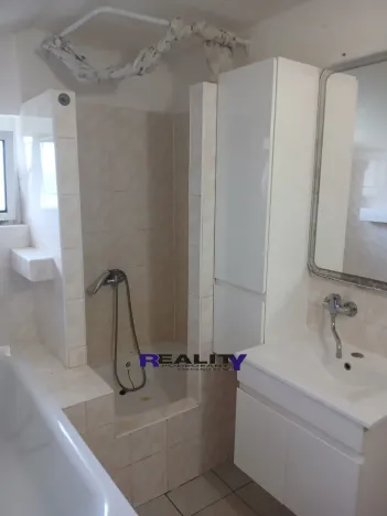Pronájem bytu 3+1, Očihov, 130 m2
