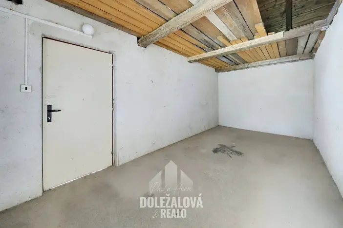 Prodej garáže, Batelov, 48 m2