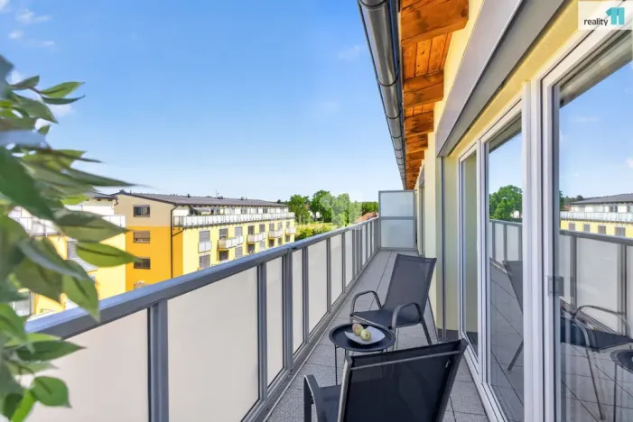Prodej bytu 2+kk, Jesenice, Sluneční, 58 m2