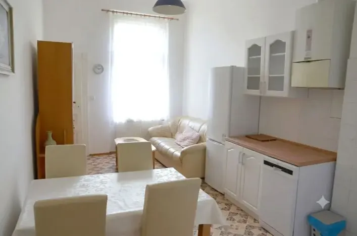 Pronájem bytu 2+1, Praha - Vinohrady, Polská, 86 m2