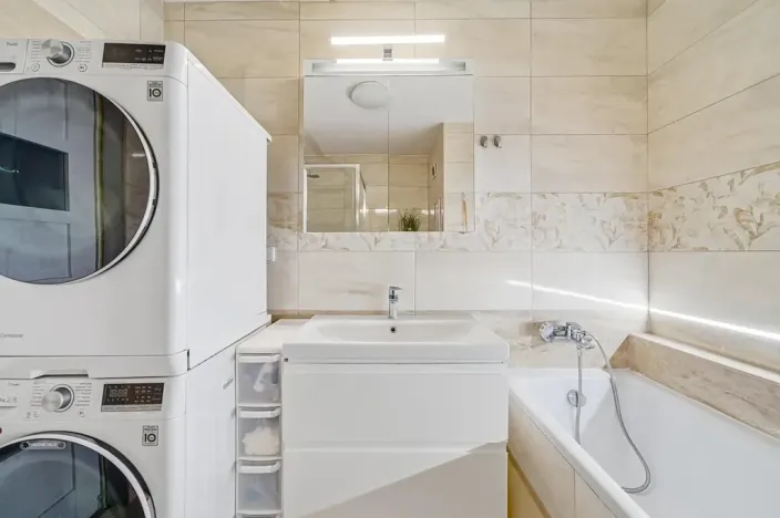 Prodej bytu 3+1, Olomouc, Heyrovského, 72 m2