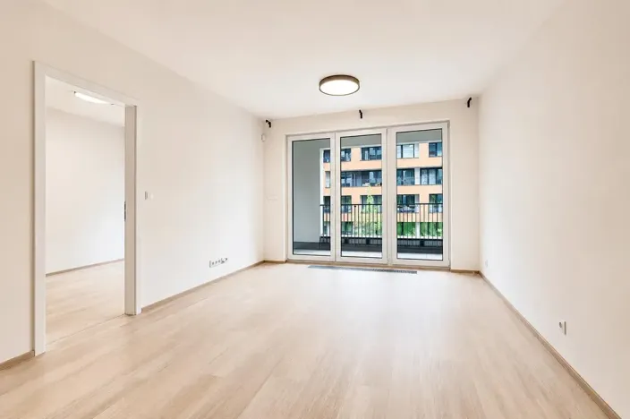 Pronájem bytu 2+kk, Praha - Hloubětín, Poděbradská, 52 m2
