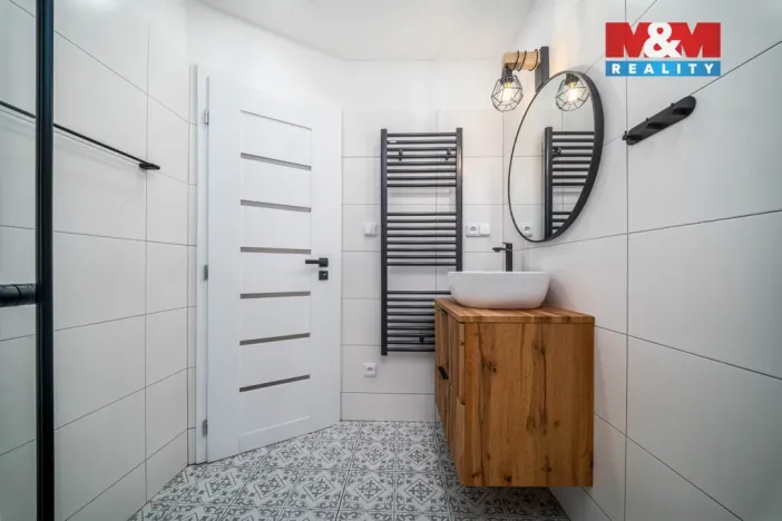 Prodej bytu 2+1, Praha - Dejvice, Kafkova, 43 m2