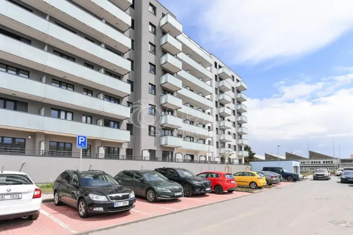 Pronájem bytu 1+kk, Praha - Hostivař, U továren, 34 m2