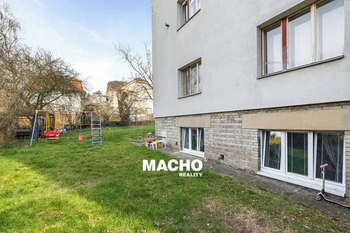 Pronájem bytu 2+kk, Praha - Modřany, Karasova, 50 m2