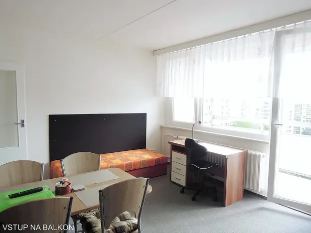 Pronájem pokoje, Brno, Běloruská, 50 m2