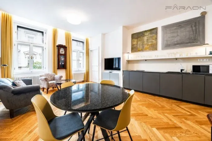 Prodej bytu 2+kk, Praha - Vinohrady, Italská, 62 m2