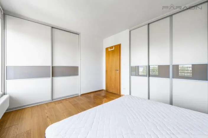Pronájem bytu 3+kk, Praha - Hloubětín, Nademlejnská, 86 m2