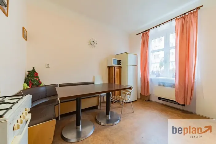 Pronájem bytu 2+1, Karlovy Vary, Moskevská, 60 m2