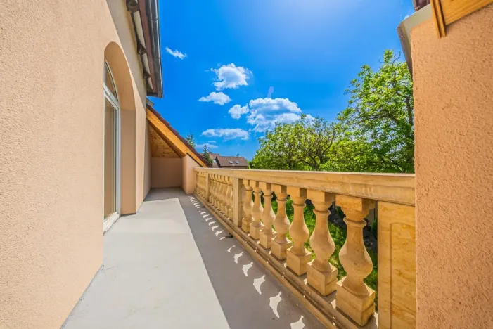 Prodej bytu 3+1, Buštěhrad, Topolová, 88 m2