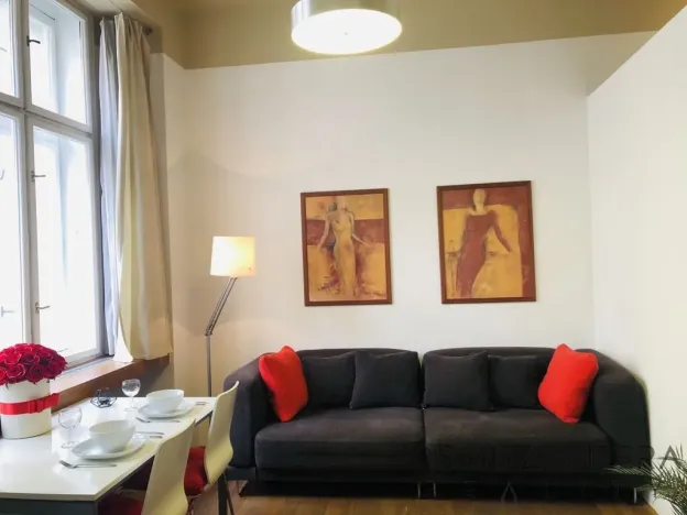 Pronájem bytu 2+kk, Praha - Josefov, Bílkova, 37 m2