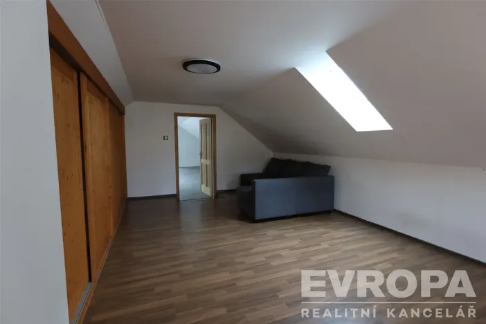 Pronájem rodinného domu, Kouřim, Nové Město, 160 m2